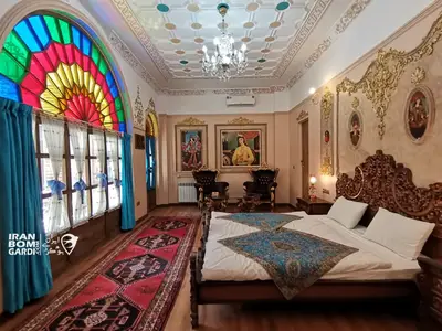 اقامتگاه سنتی با معماری قاجاری در شهر تهران